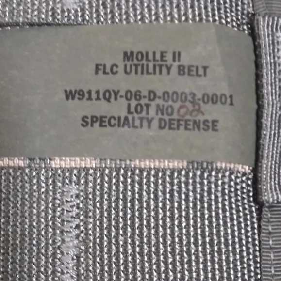 ACU Fighting Load Carrier MOLLE II Utility Vest - Picture 2 of 8
